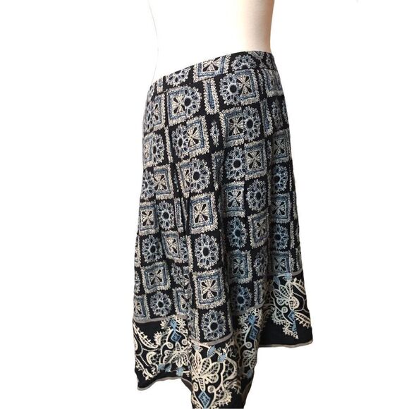 Ann Taylor Loft black, white and blue fully lined wool blend boho print Aztec kn - Picture 3 of 12
